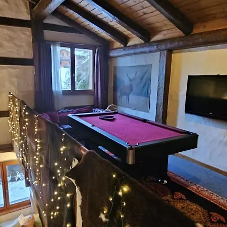 Alpine With Mountain Views And Hot Tub *