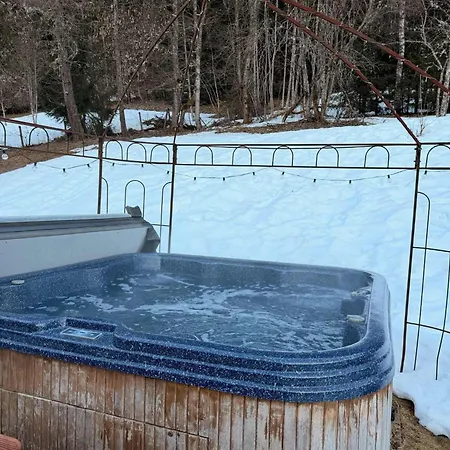 Alpine With Mountain Views And Hot Tub *